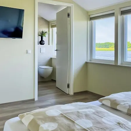 Wierhooft 29 *